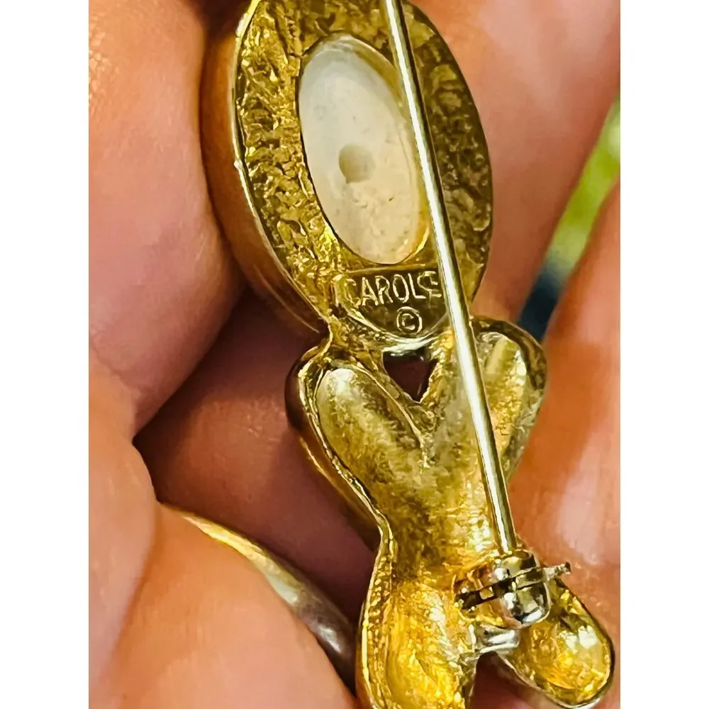 Vintage CAROLEE Brooch Gold Tone Cabochon Pearl Pin XO Faux Twist Criss Cross ex